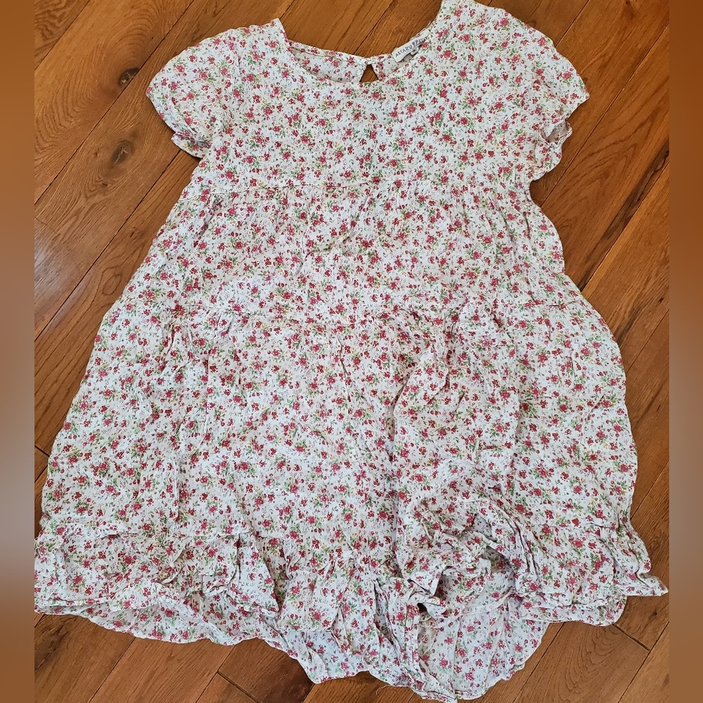 Altar'd State floral romper - Small